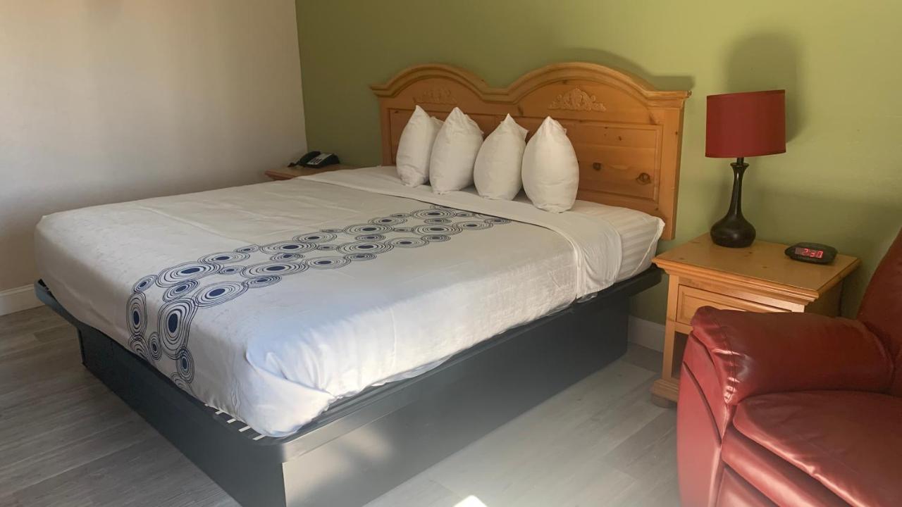 Regency Inn And Suites Stilwell Extérieur photo