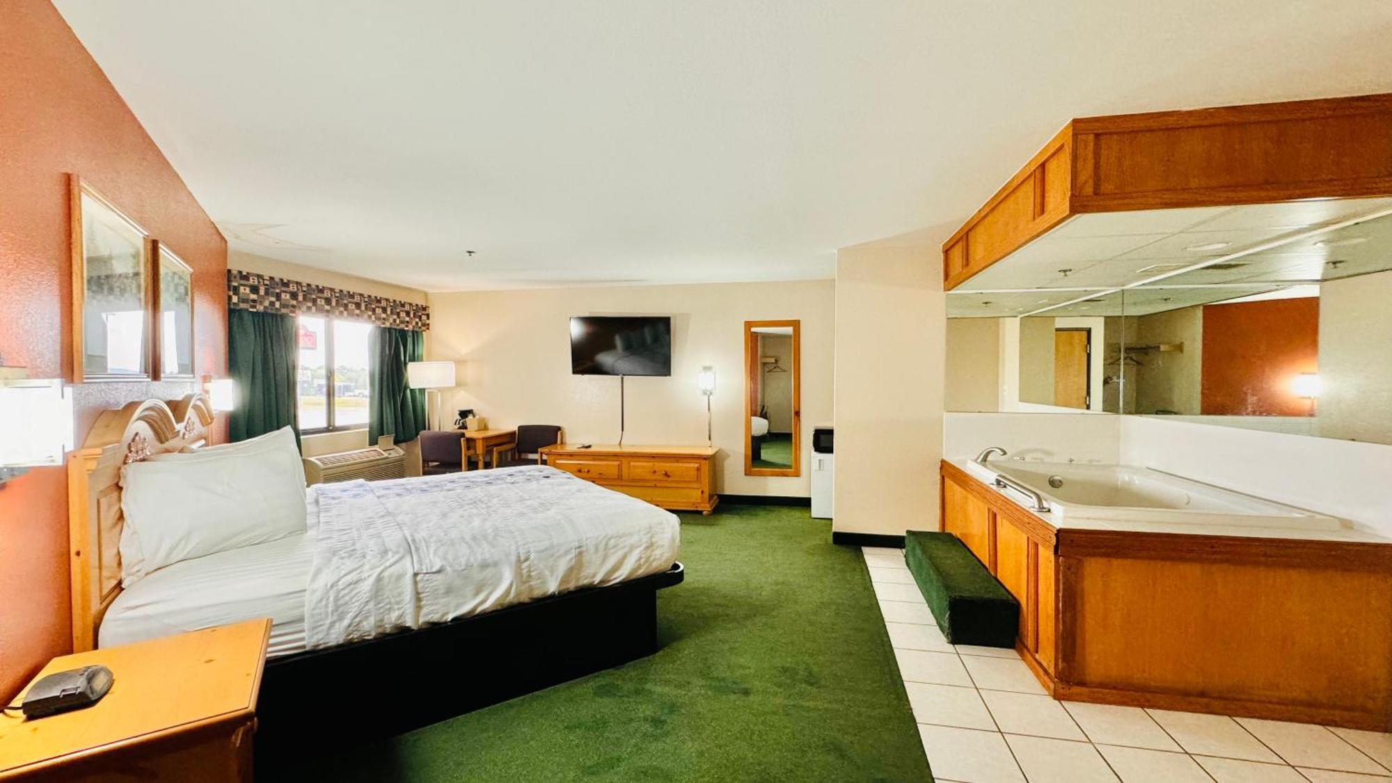 Regency Inn And Suites Stilwell Extérieur photo