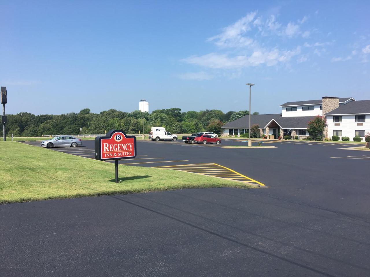 Regency Inn And Suites Stilwell Extérieur photo
