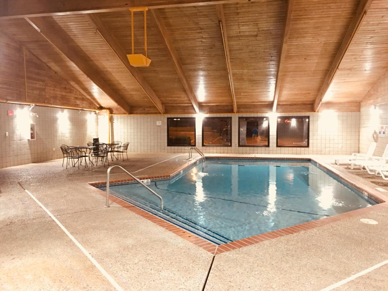 Regency Inn And Suites Stilwell Extérieur photo